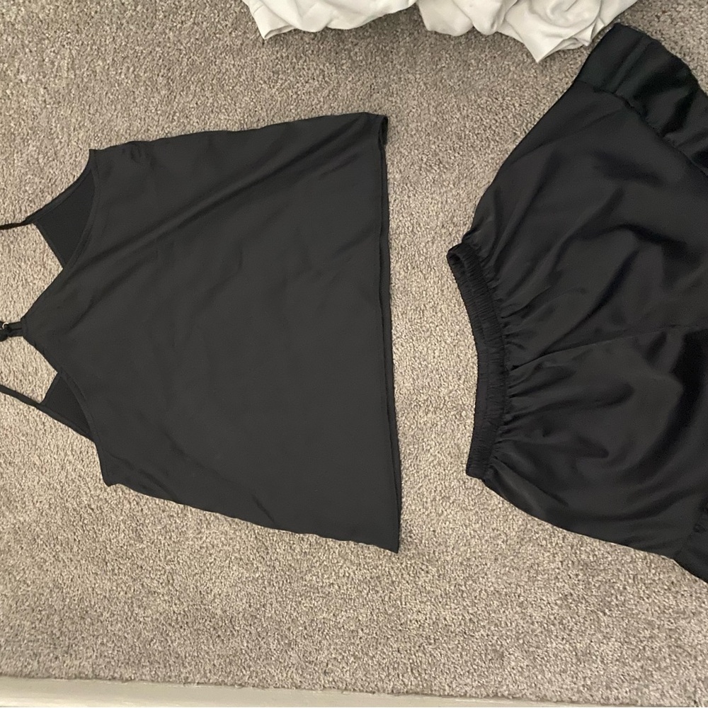 4 pairs of pajamas
